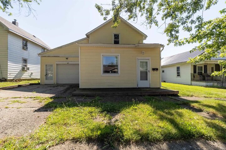 Property Photo:  407 N Franklin Street  IN 46738 