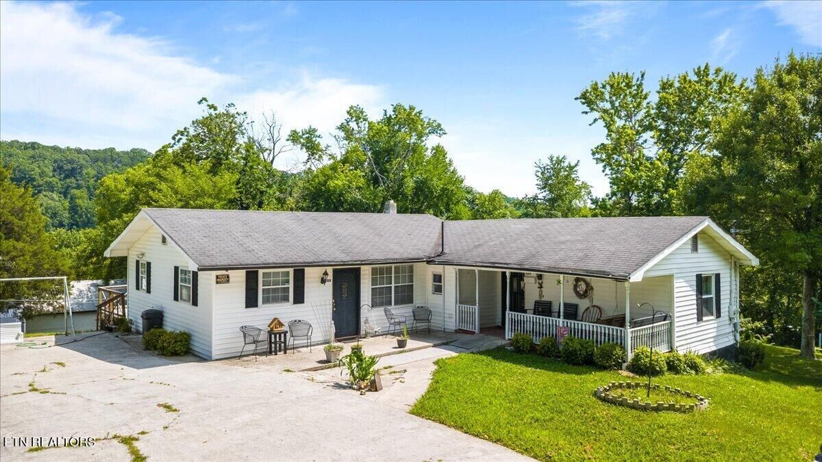 Property Photo:  509 W Prospect St  TN 37766 