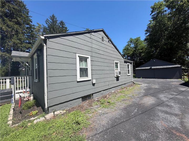 Property Photo: 1878 Paradise Trail PA 18301