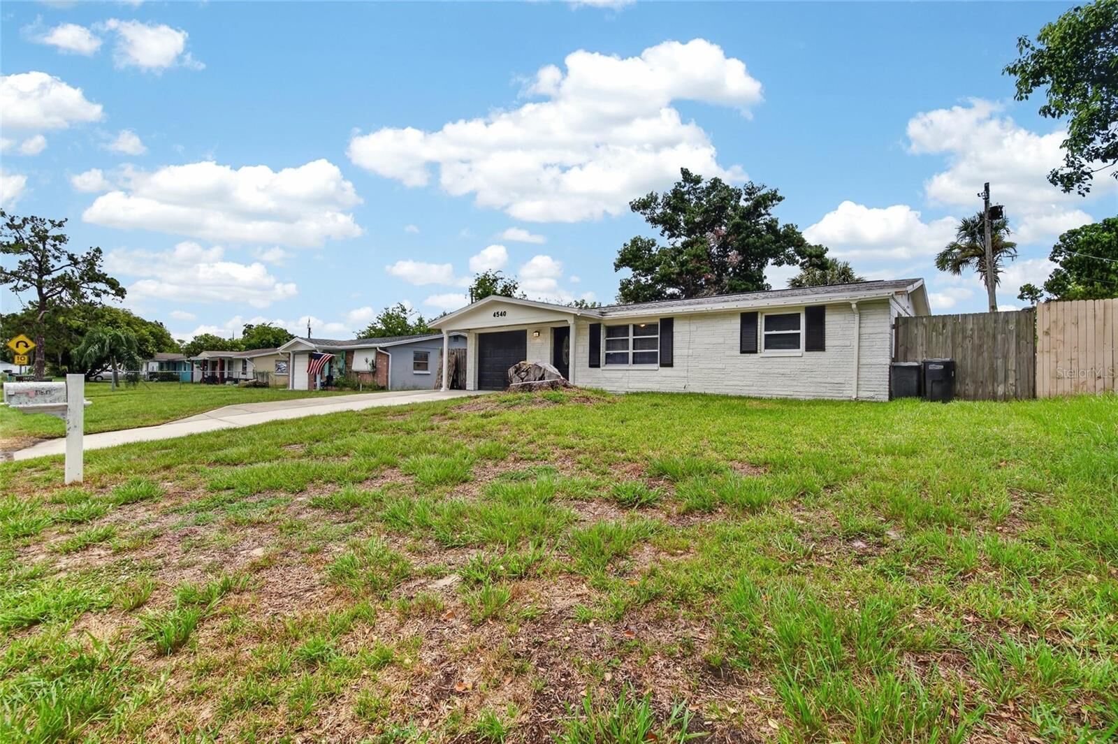 Property Photo: 4540 Irene Loop FL 34652