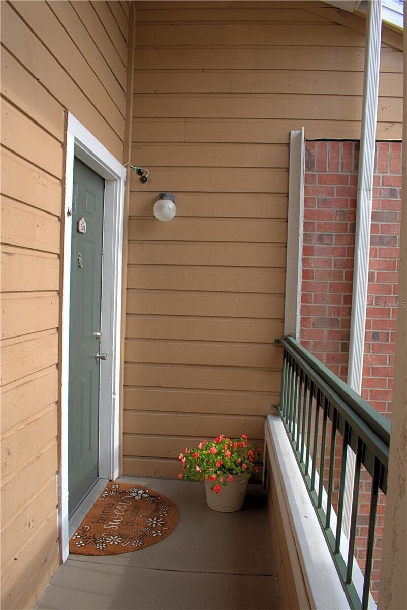 Property Photo:  4275 Perkinshire Lane L204  FL 32822 