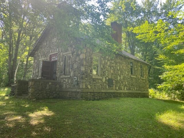 Property Photo: 4988 E Wilson Rd Roads MI 48625