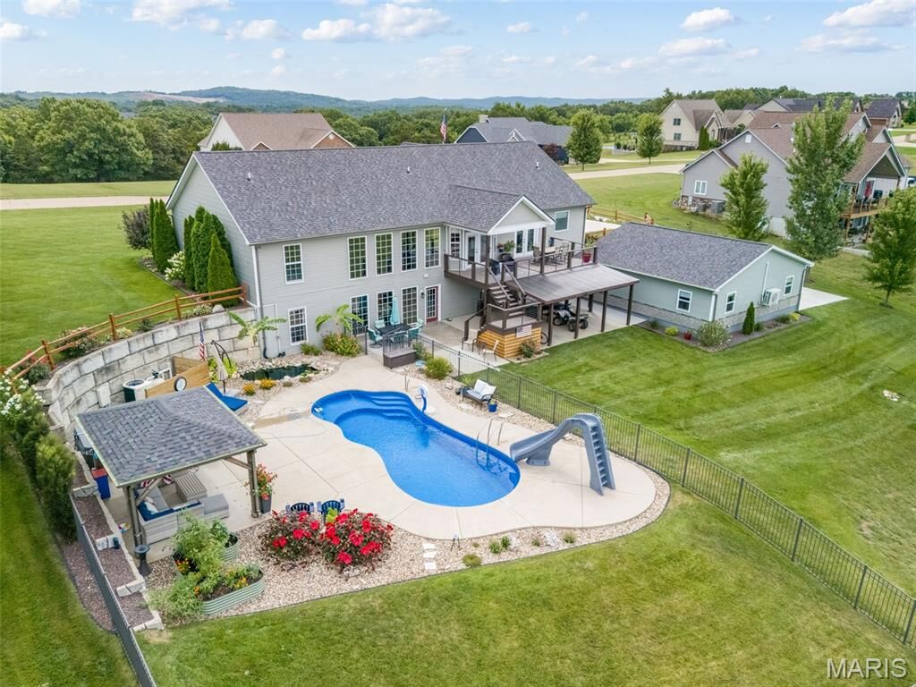 Property Photo: 3112 Stonebridge Place MO 63028