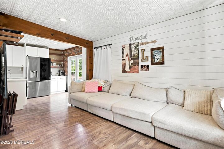 Property Photo:  10 Georgian Boulevard  NJ 08527 