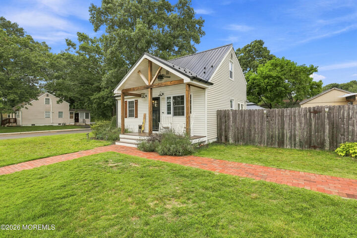 Property Photo:  10 Georgian Boulevard  NJ 08527 