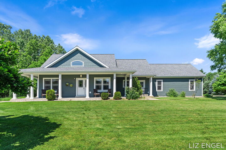 Property Photo:  762 Wilderness Ridge Drive  MI 49406 