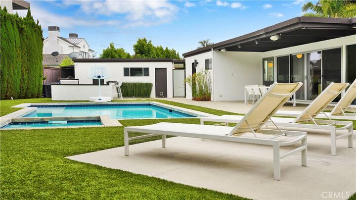 Property Photo: 2000 Nautilus Lane CA 92660