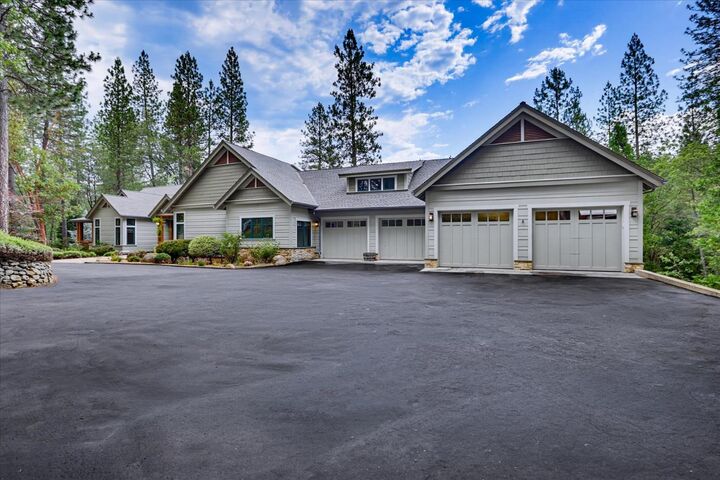 Property Photo: 18625 Rock Creek Road CA 95959