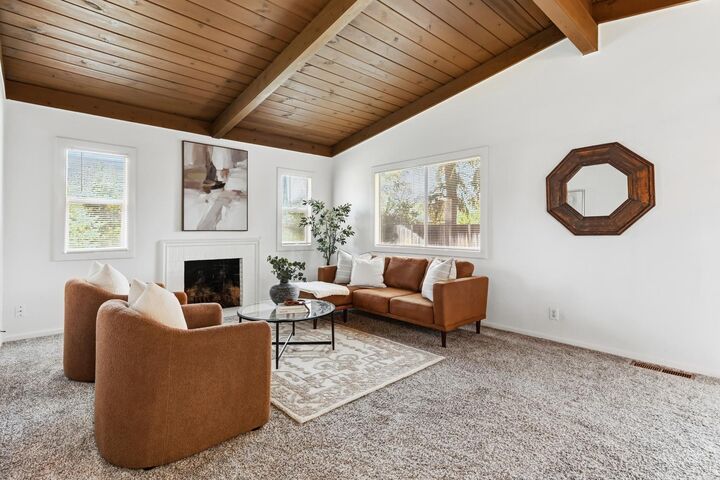 Property Photo: 4921 Foster Way CA 95608