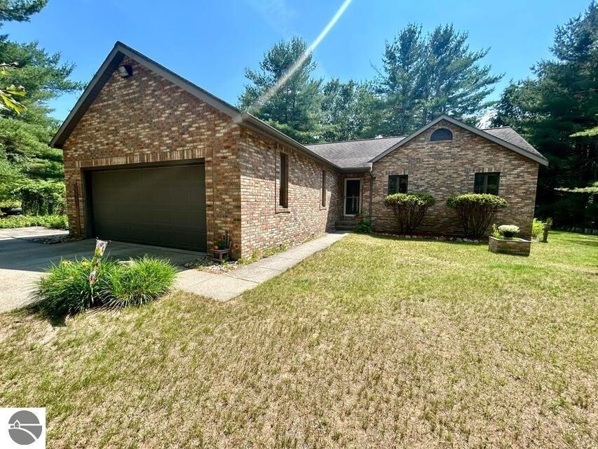 Property Photo: 3557 W Pinewood Drive MI 48653