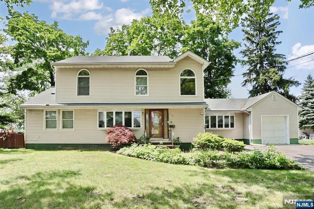 Property Photo:  703 Chadwick Drive  NJ 07652 