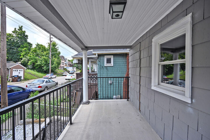 Property Photo: 221 W 13th Street KY 41071