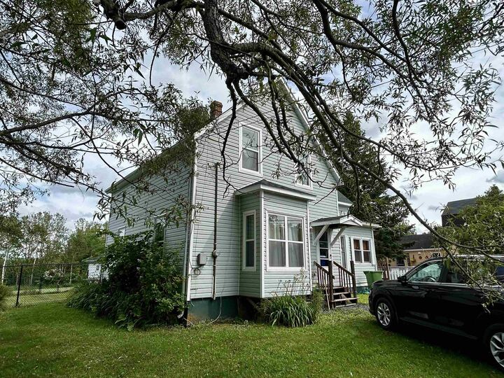 Property Photo: 1691 Office Street NS B0K 2A0