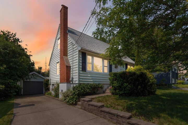 Property Photo: 5 Richards Drive NS B3A 2P1