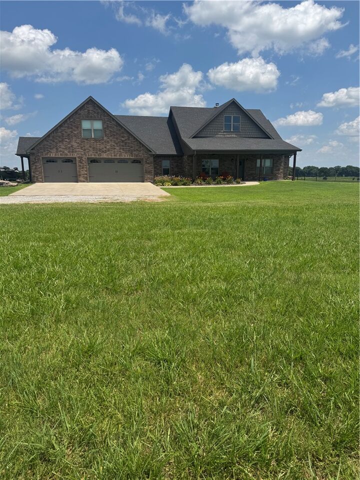 Property Photo:  20591 Shady Grove Road  AR 72761 