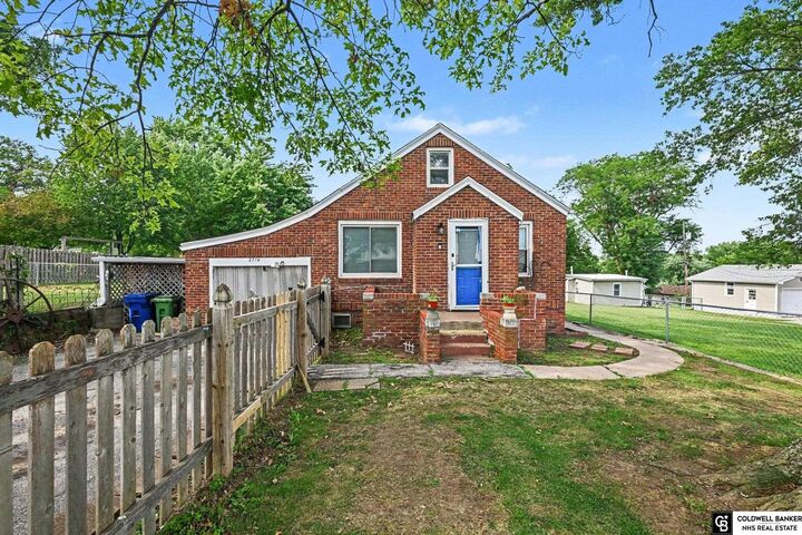 Property Photo:  2714 W Chandler Road  NE 68147 