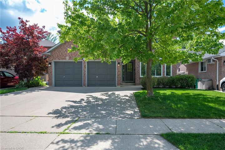 Property Photo:  122 Delavan Drive  ON N1S 4S3 