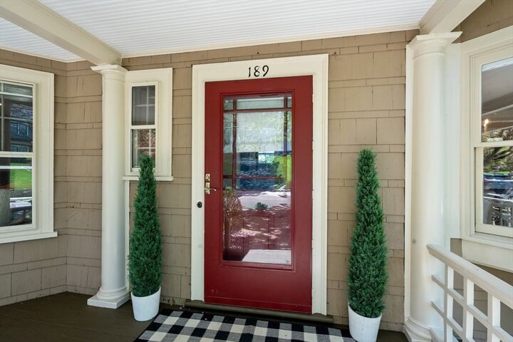 Property Photo:  189 Mount Vernon Street  MA 02465 