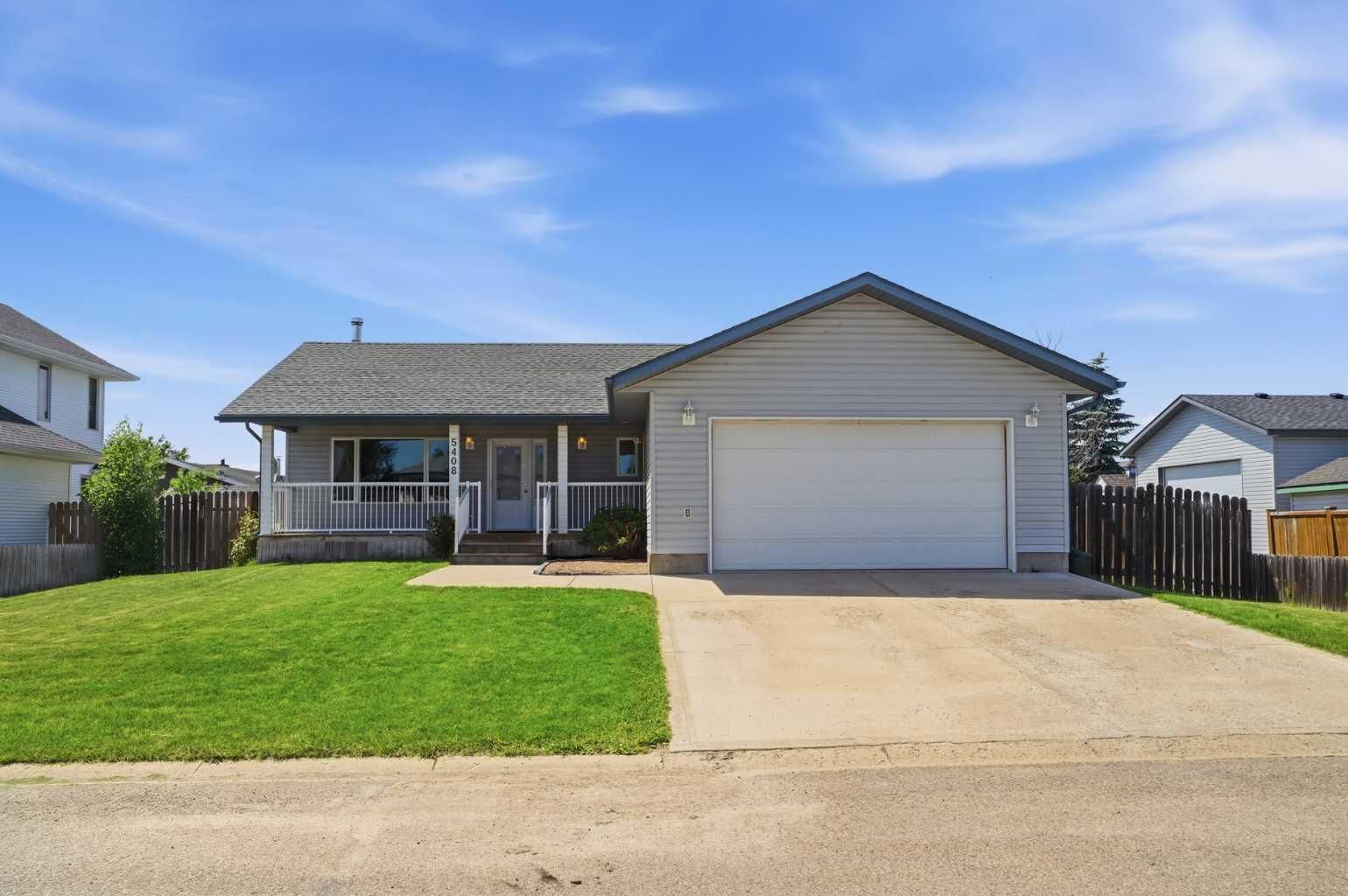 Property Photo:  5408 52A Street  AB T0M 0X0 