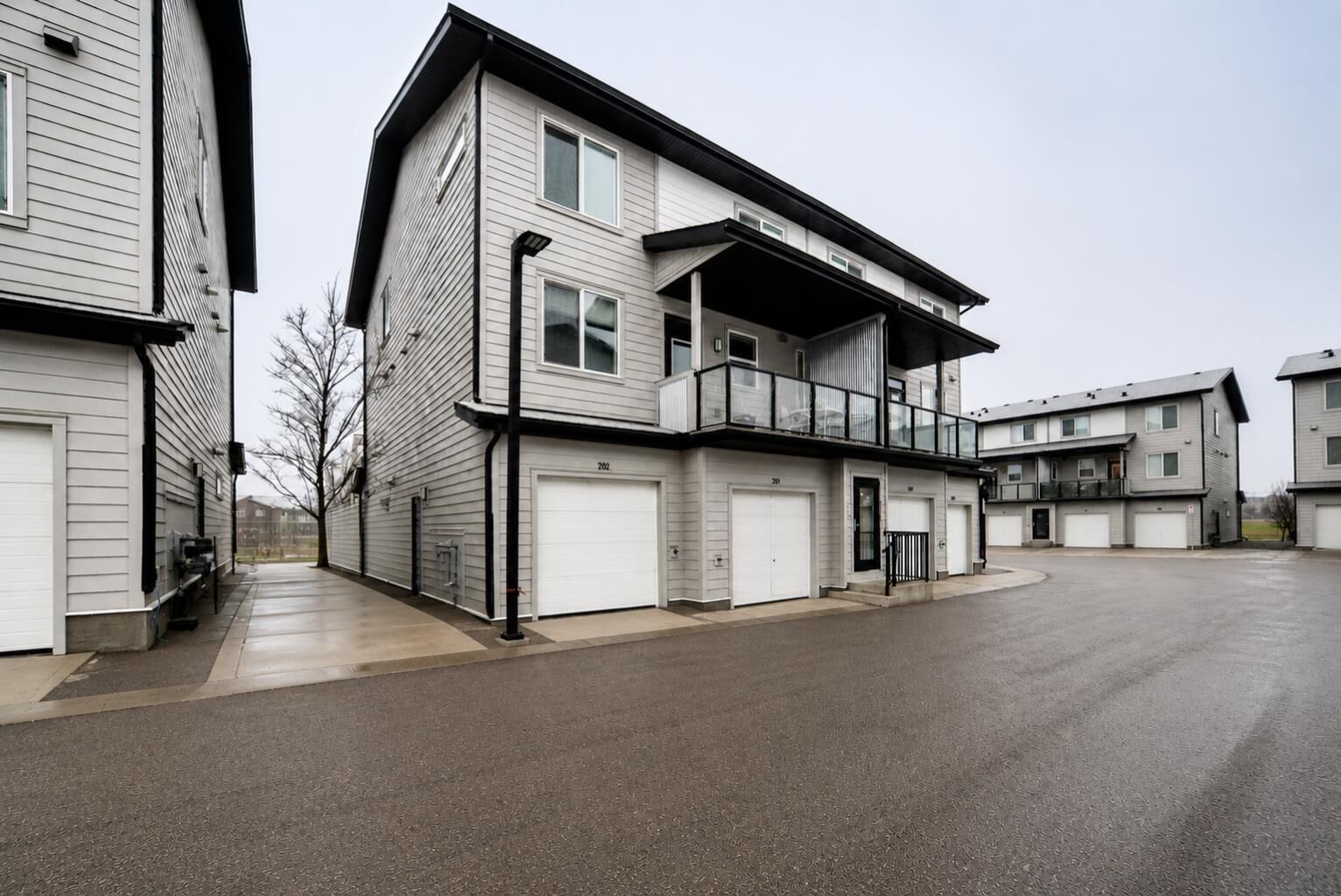 Property Photo: 245 Redstone Walk NE 202 AB T3N 1M6