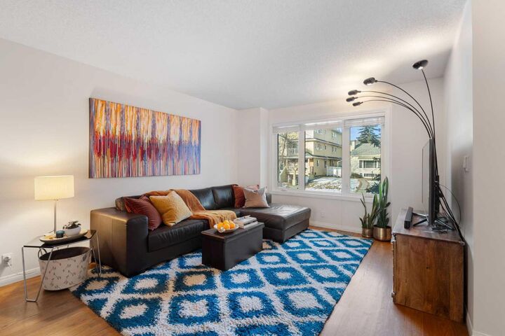 Property Photo:  1629 29 Avenue SW  AB T2T 1M6 