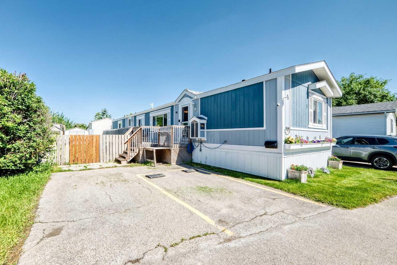 Property Photo: 6724 17 Avenue SE 130 AB T2A 0W5
