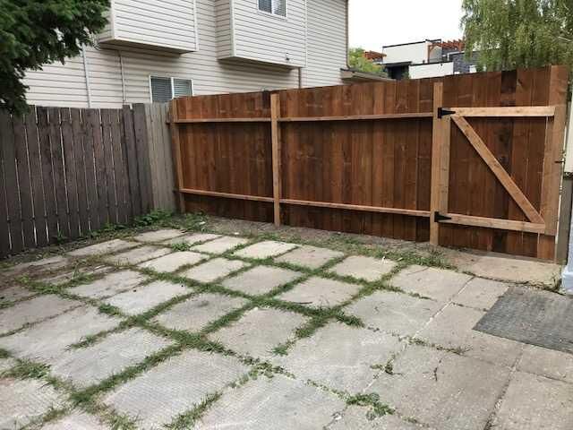Property Photo:  2715 14 Avenue SE  AB T2A 0J7 