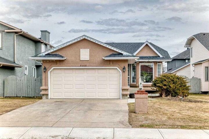7165 California Boulevard NE — photo 1