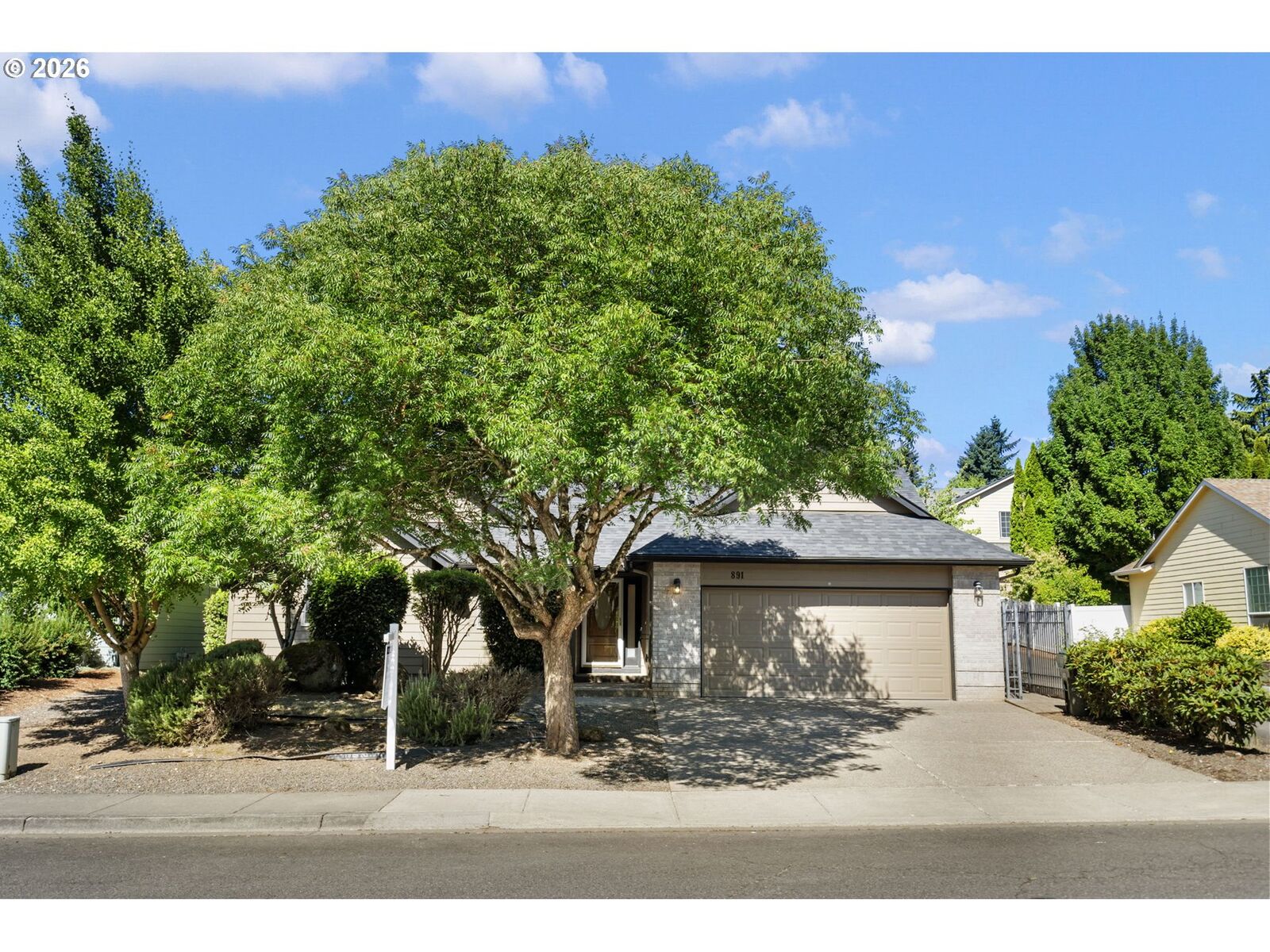 Property Photo: 891 Whitetail Deer St OR 97304