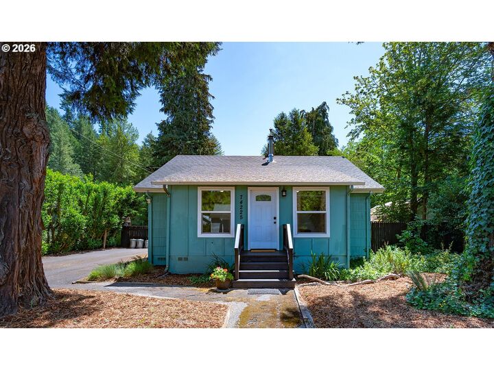 Property Photo:  74225 London Rd  OR 97424 