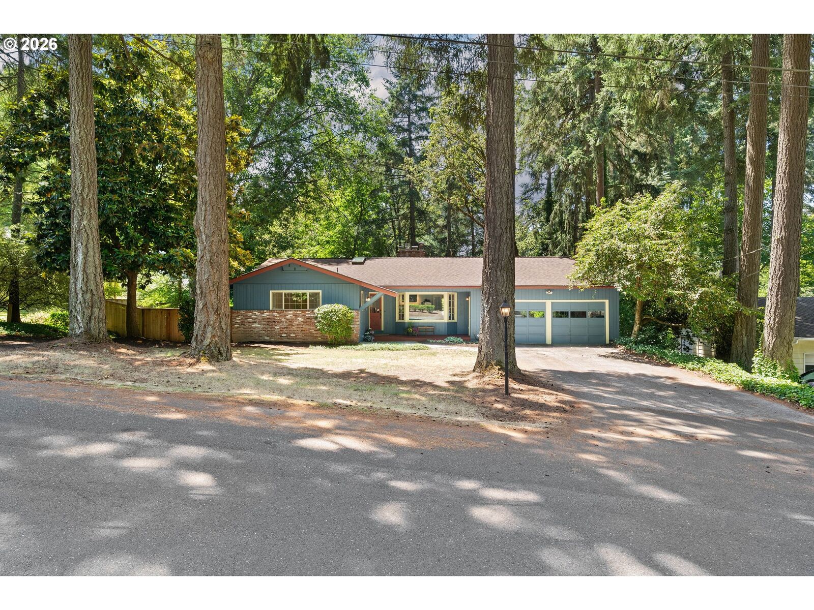 Property Photo: 17375 Alpine Way OR 97034