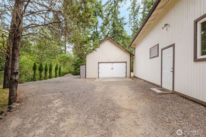 Property Photo: 4601 SW Lake Flora Road WA 98367