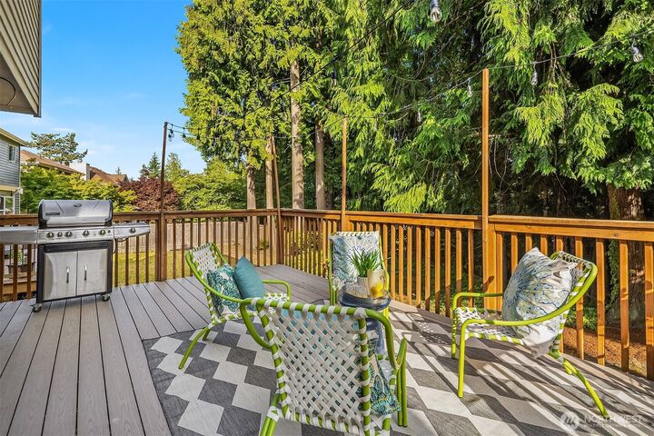 Property Photo: 22413 NE 9th Drive WA 98074