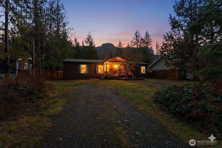 Property Photo:  172  Sprague Valley Drive  WA 98266 