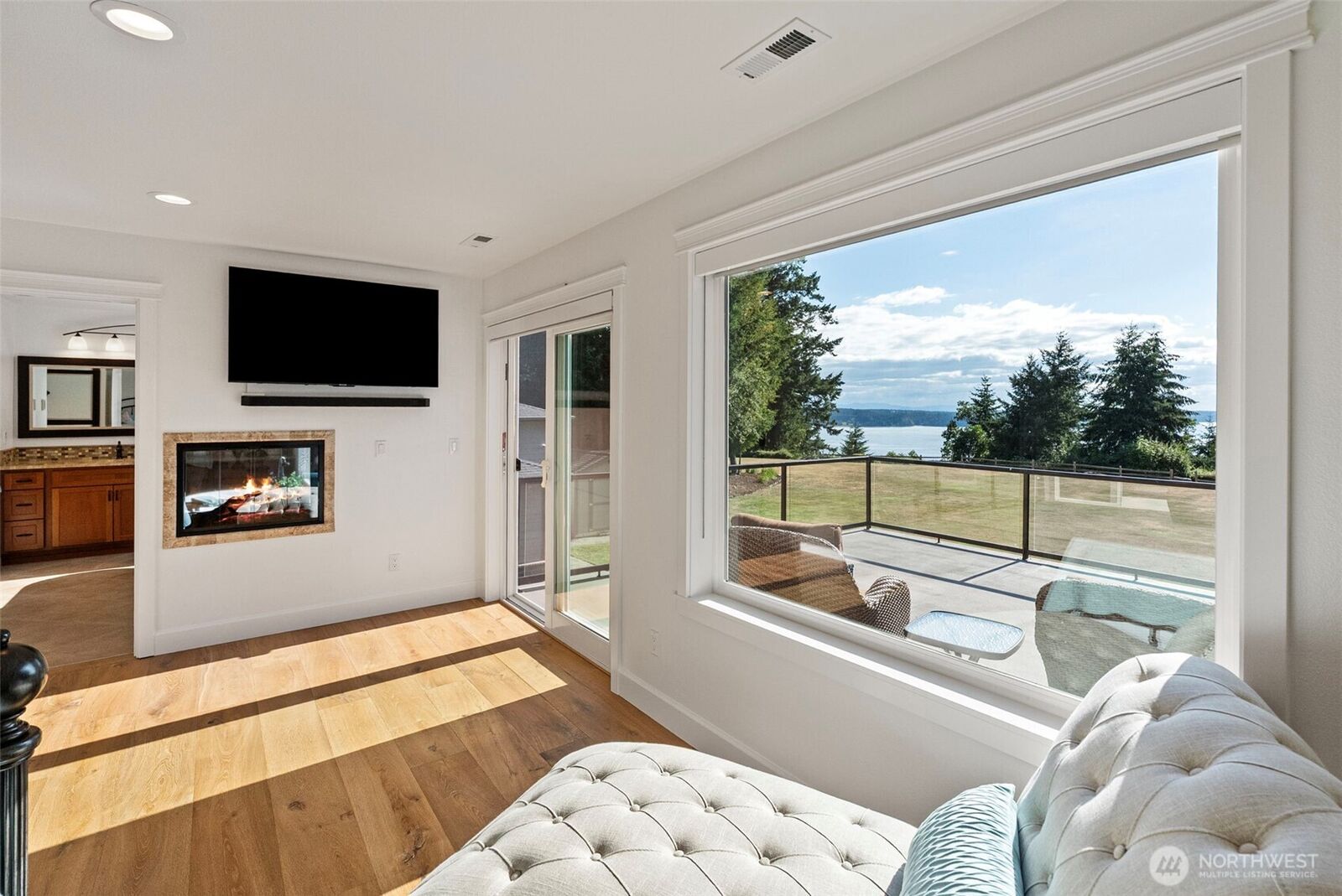 Property Photo:  802  Jewil Dr.  WA 98333 