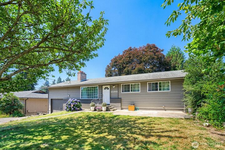 Property Photo: 22941 105th Avenue SE WA 98031
