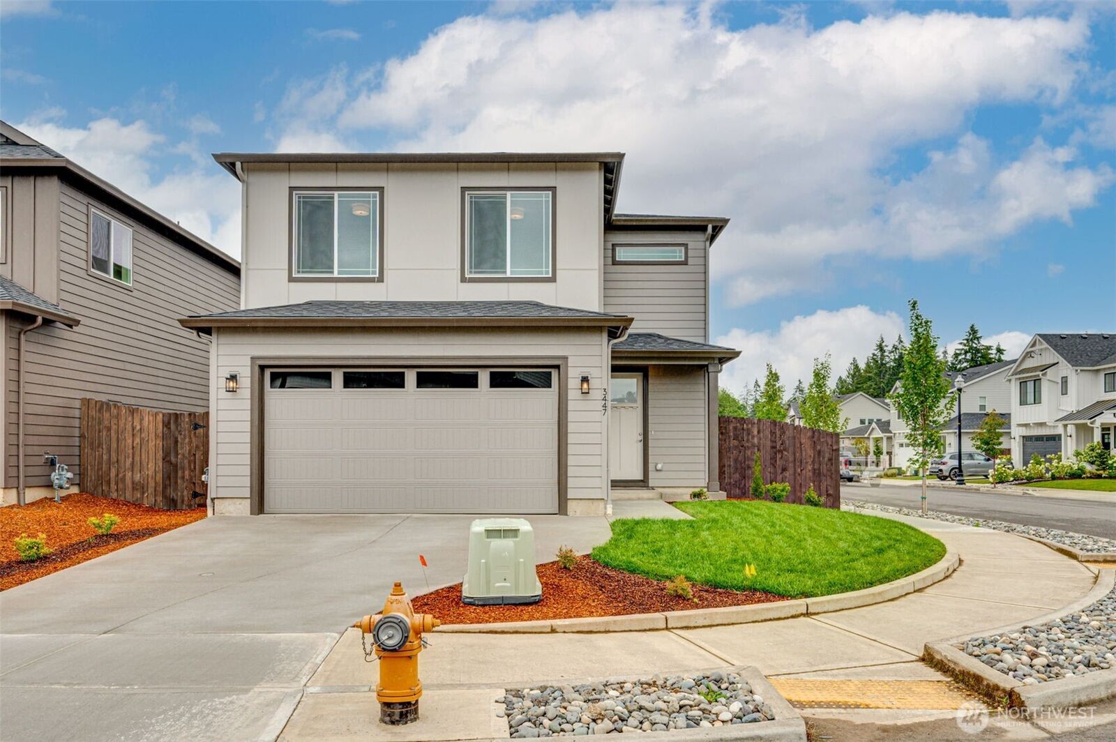 Property Photo:  3447 SE 8th Avenue  WA 98604 