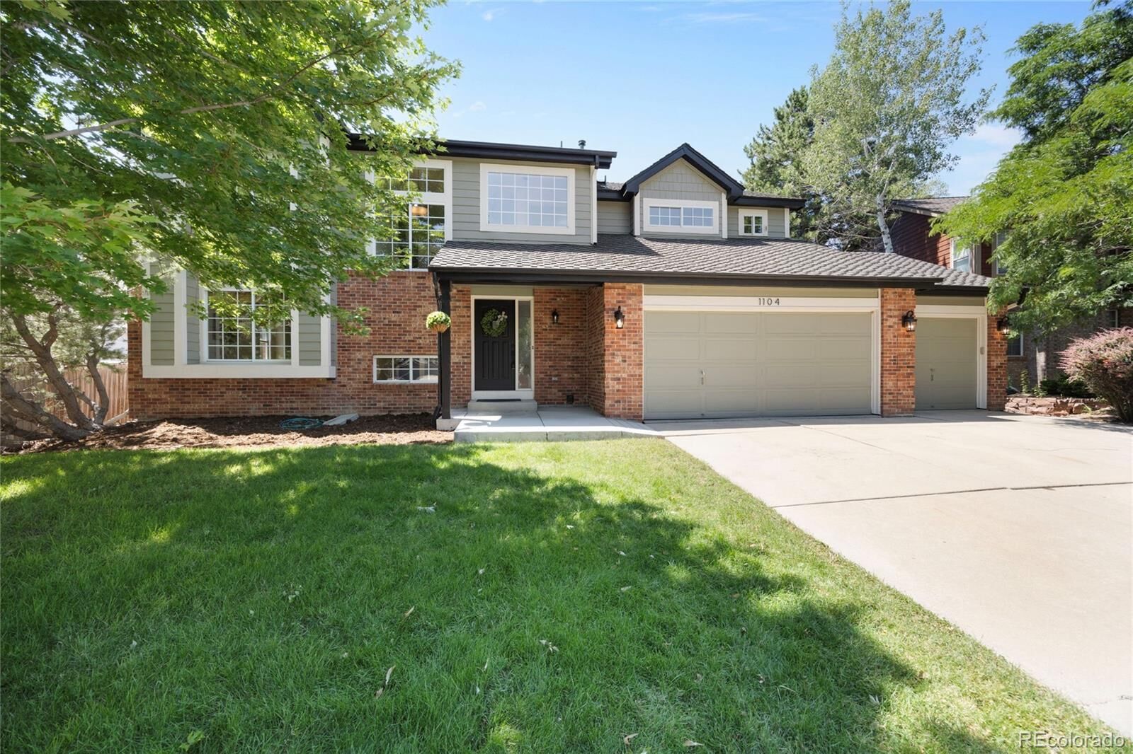 Property Photo: 1104 Ridgeview Circle CO 80020