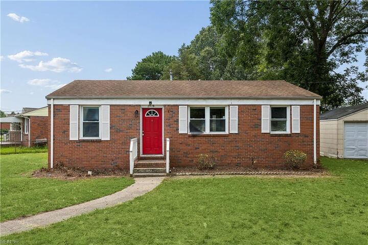 Property Photo:  2916 Berkley Ave  VA 23325 