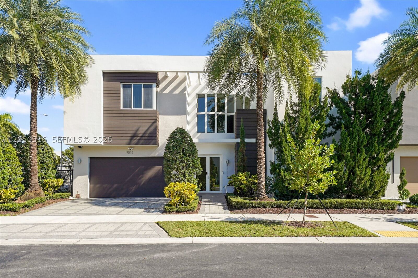 Property Photo: 7515 NW 99th Ave FL 33178