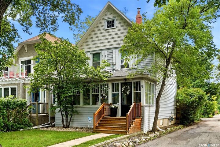 Property Photo: 2022 Montague Street SK S4T 3J7