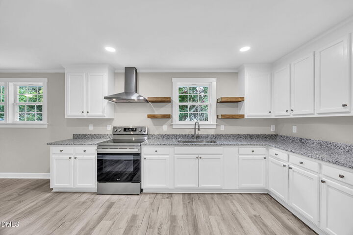 Property Photo:  501 Warren Street  NC 27589 