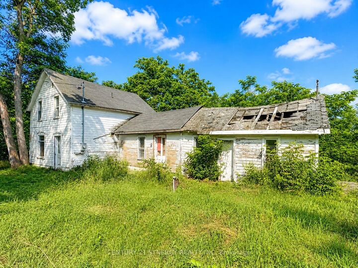 Property Photo:  30 Kitley South Elmsley Townline Road  ON K0G 1L0 