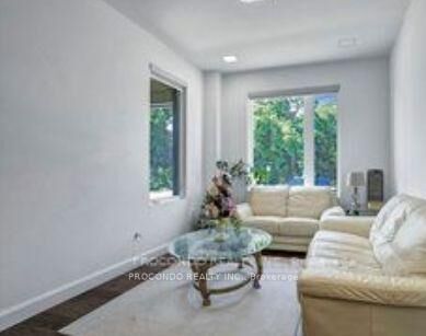 Property Photo: 528 Jones Road Room 3 ON L8E 5C1