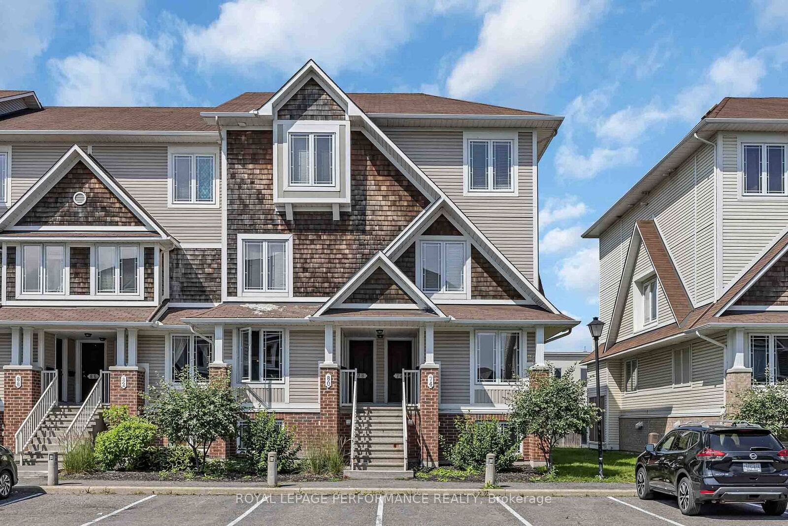Property Photo:  74 Crosby Private 74  ON K4A 0B8 