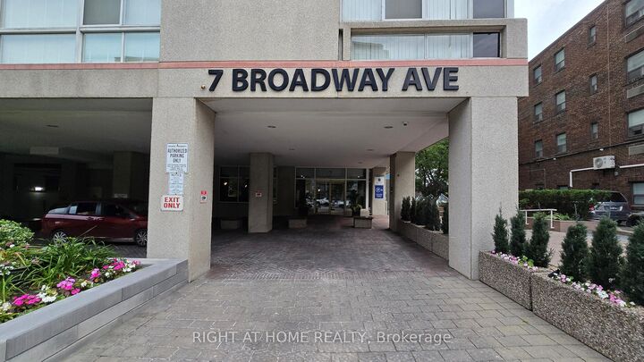 Property Photo:  7 Broadway Avenue 311  ON M4P 3C5 