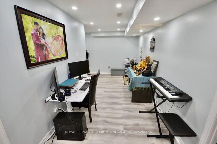 Property Photo: 465 Kleinburg Summit Way ON L4H 4T2