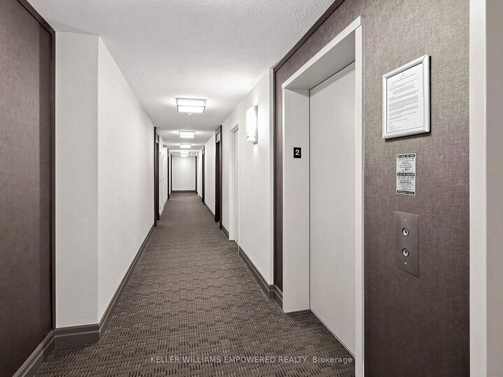 Property Photo:  11 Oneida Crescent 211  ON L4B 0A1 