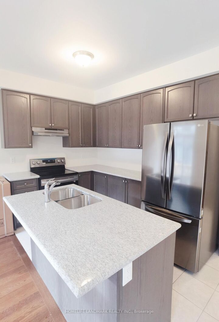 Property Photo:  47 Boiton Street  ON L4S 0M1 