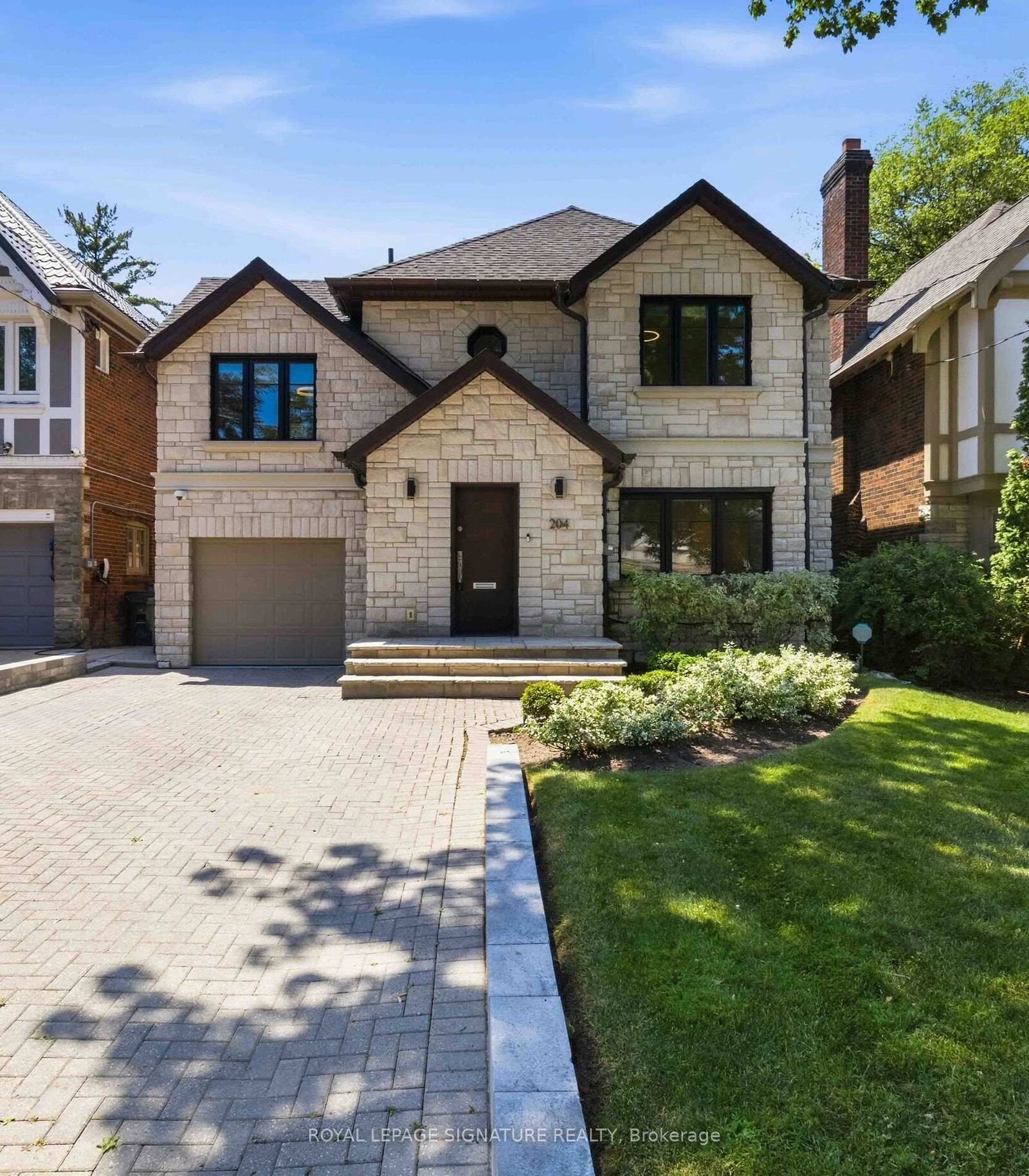 Property Photo: 204 Richview Avenue ON M5P 3G3